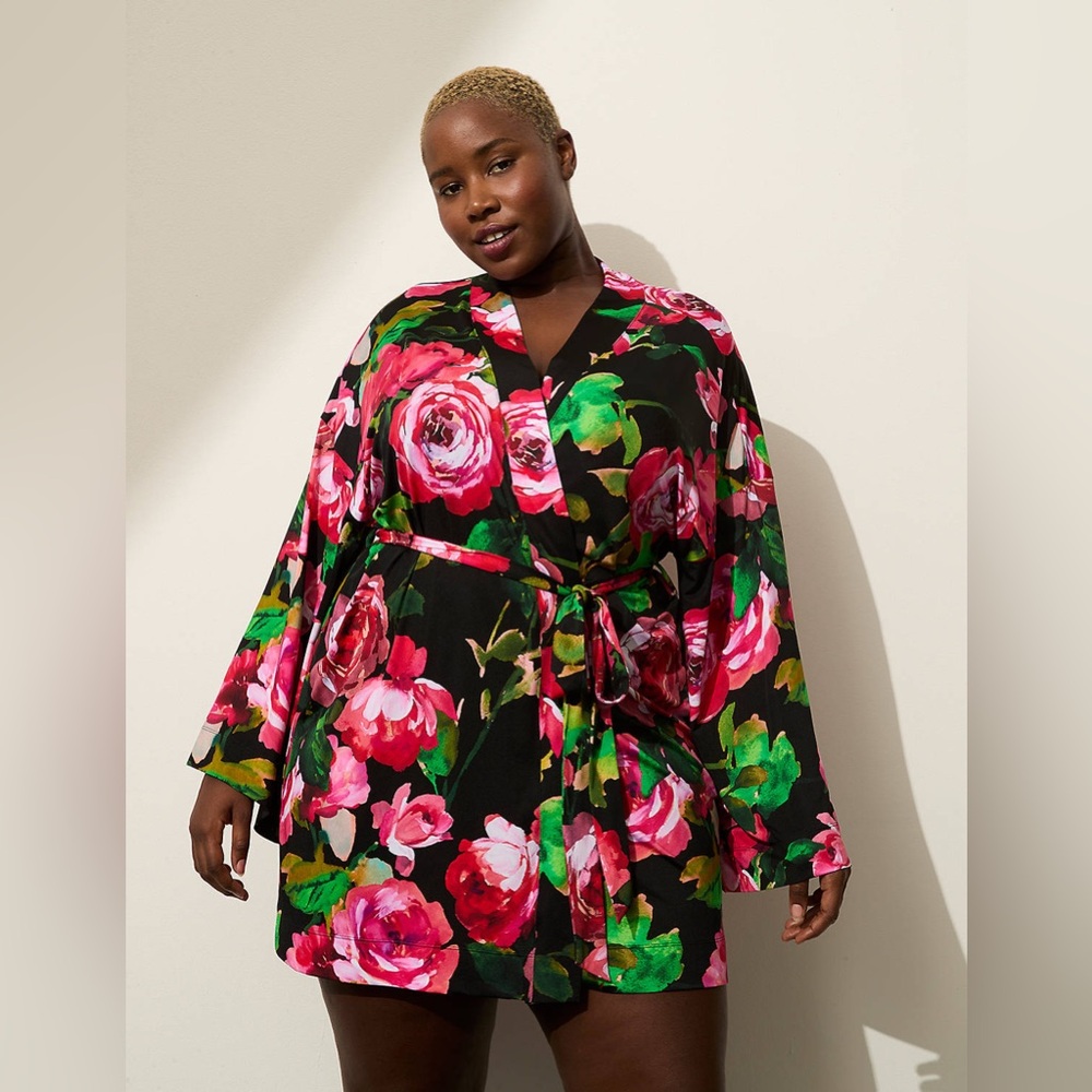 Cacique - Sexy Printed Microfiber Red Floral Micro Robe Lingerie - Size 22/24